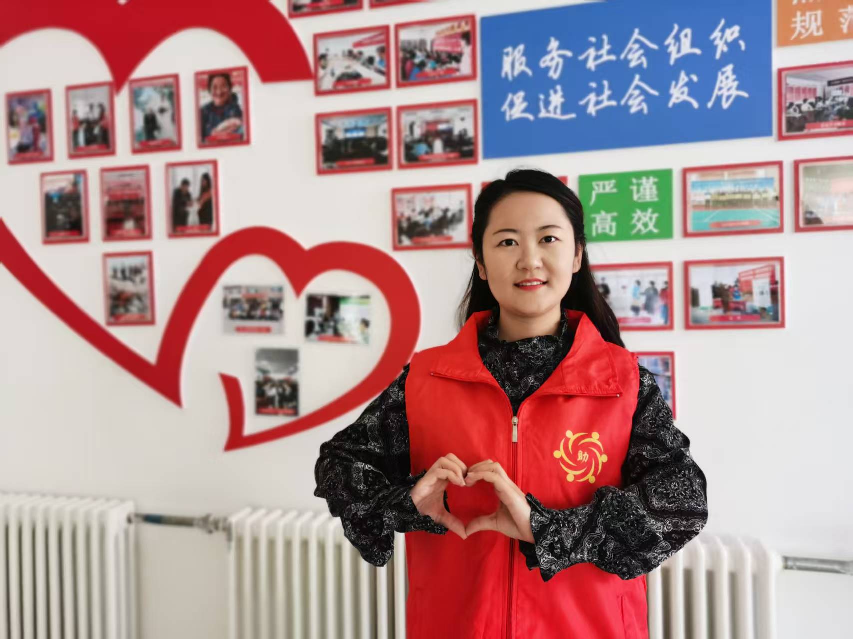 王娜.jpg